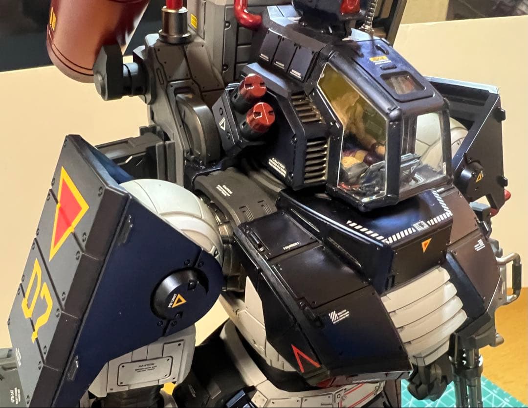 ダグラム 1/35 DXコンプリート版【完成品】LED電飾