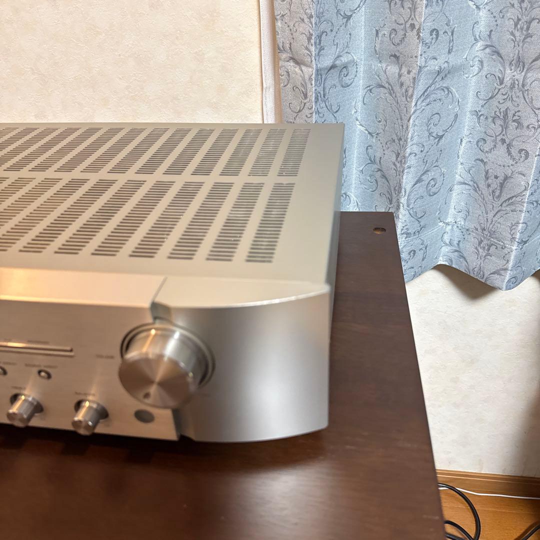 プリメインアンプ シルバー