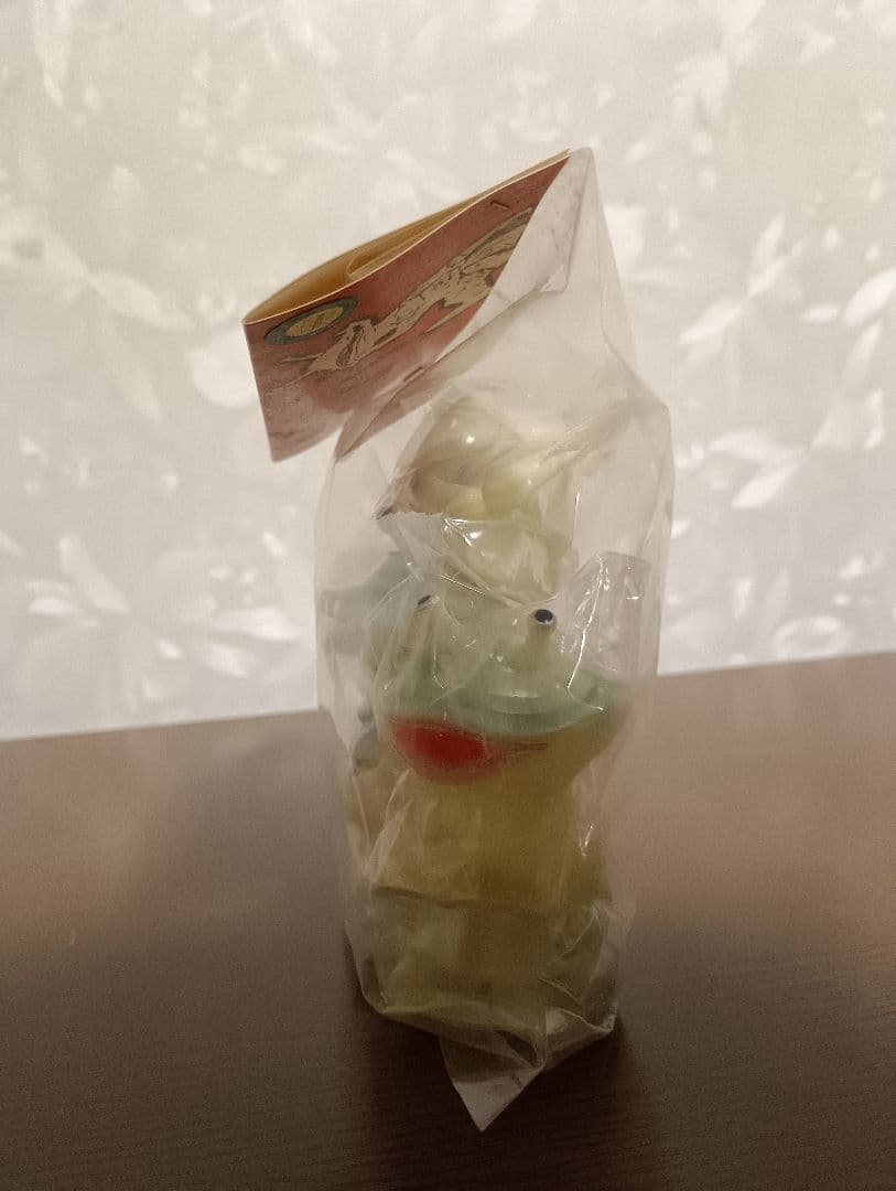 トイグラフ　カネゴン家族　　　⭐蓄光⭐　新品未開封