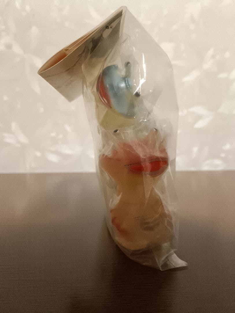 トイグラフ　カネゴン家族　　　⭐蓄光⭐　新品未開封