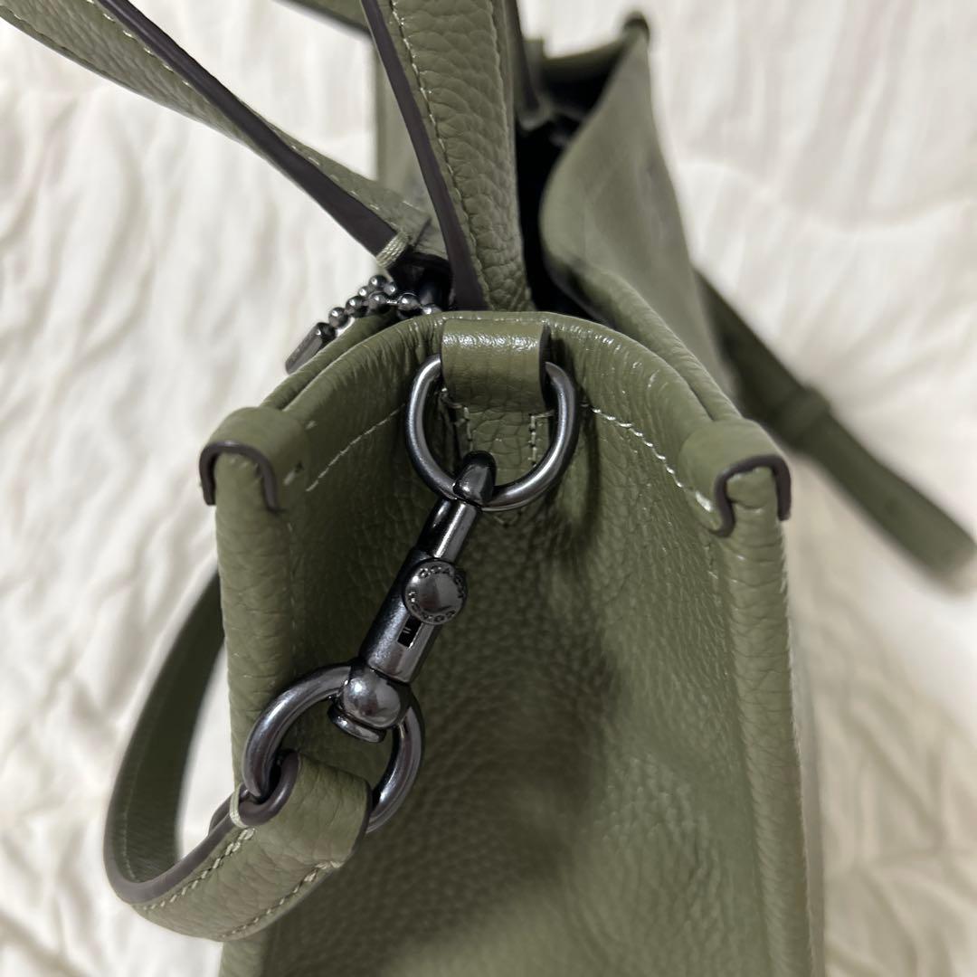 コーチ　オリーブグリーン レザー ショルダーバッグ