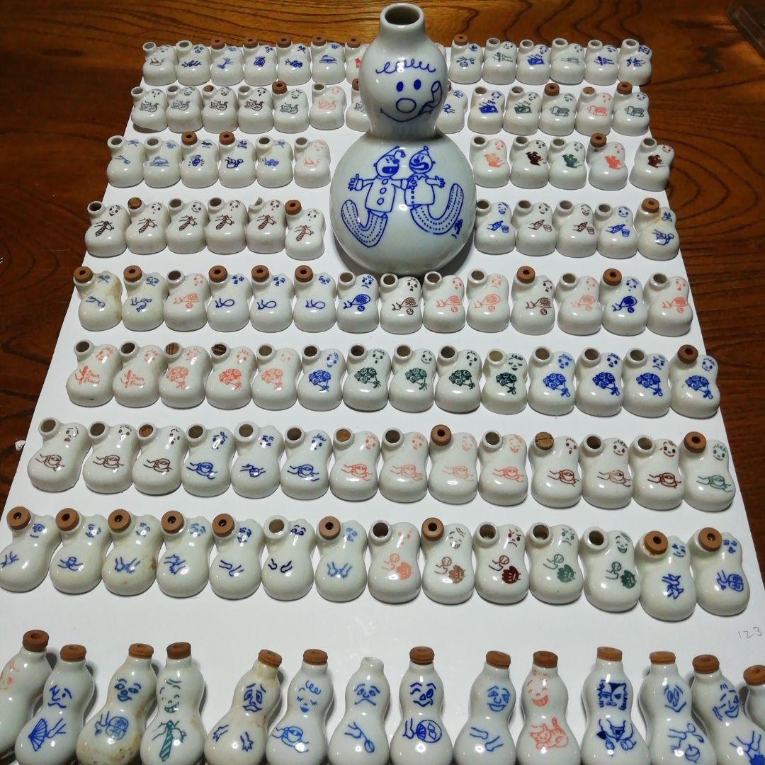 シュウマイの醤油入れ130個35年集めました。大の非売品もお売りします。