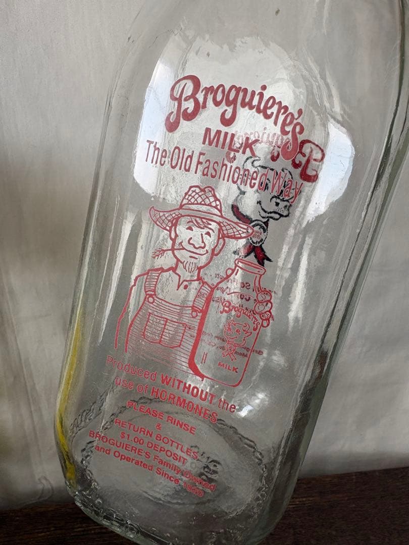 アメリカンビンテージBroqiere's Milk Bottle(キャップ付き)