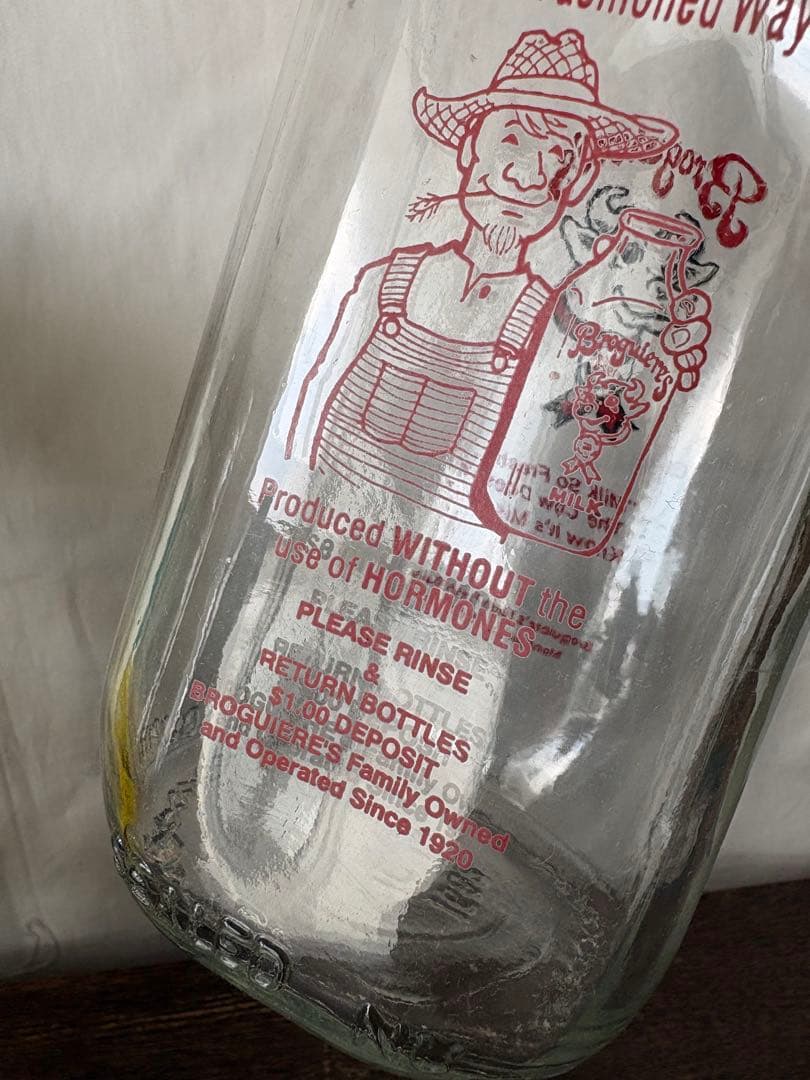 アメリカンビンテージBroqiere's Milk Bottle(キャップ付き)