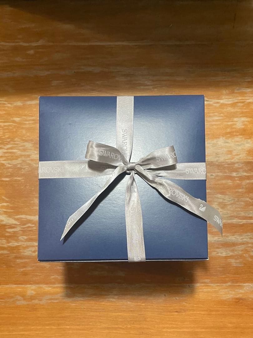 スワロフスキー　薔薇　置物