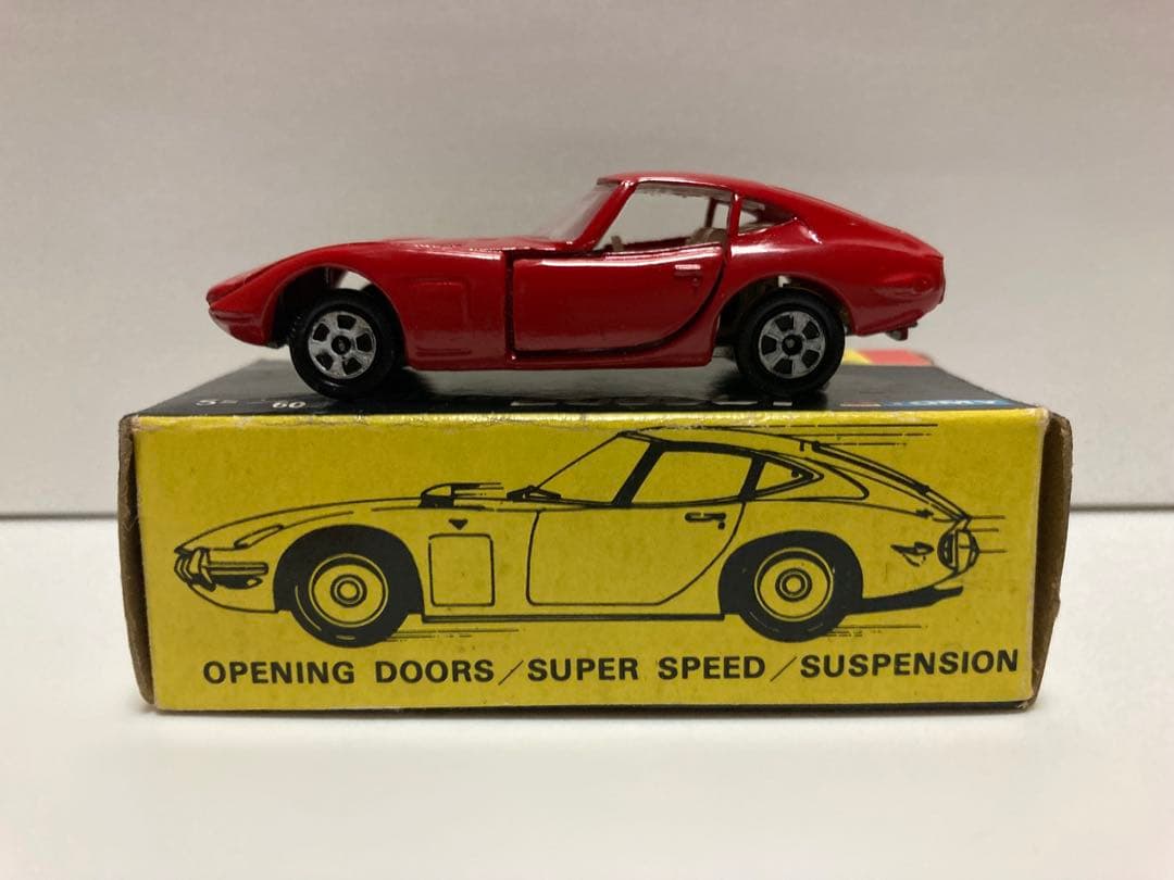 トミカ　黒箱　日本製　トヨタ2000GT 赤　1Aホイール