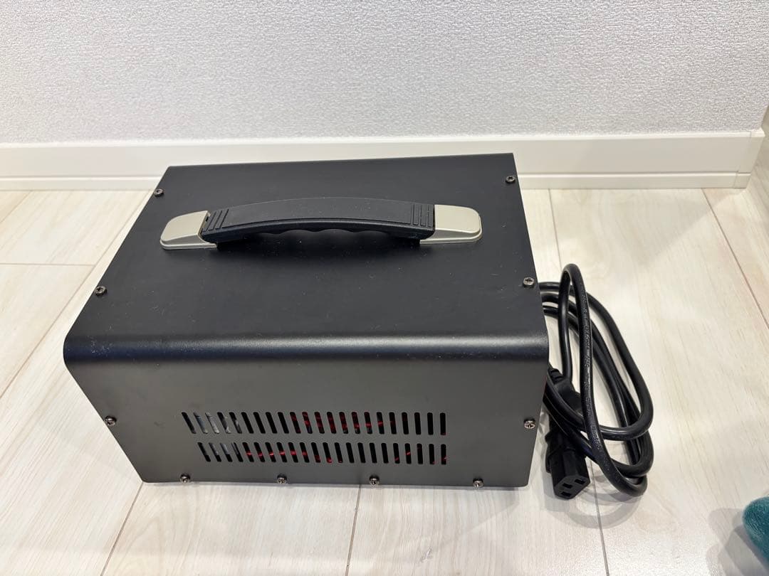 【大幅値下げ】Lvyuan VTJP-3000W 海外機器対応 変圧器