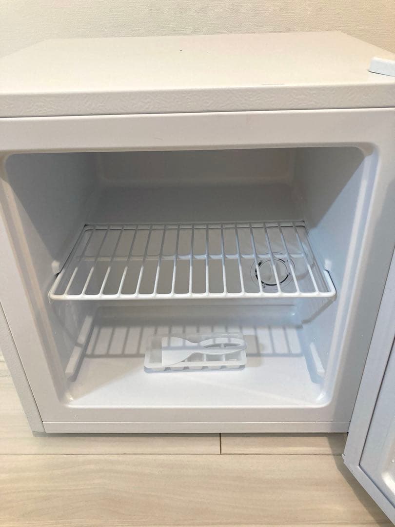 アイリスオーヤマ　冷凍庫PF-A31FD 白