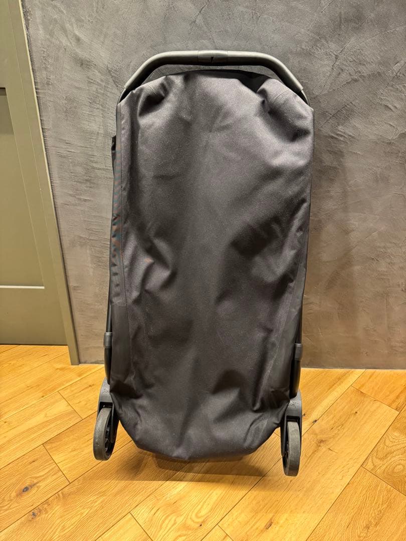 ARC'TERYX ローリングダッフルV110