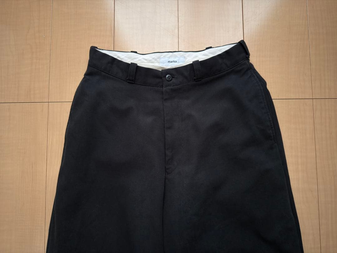 marka チノパン