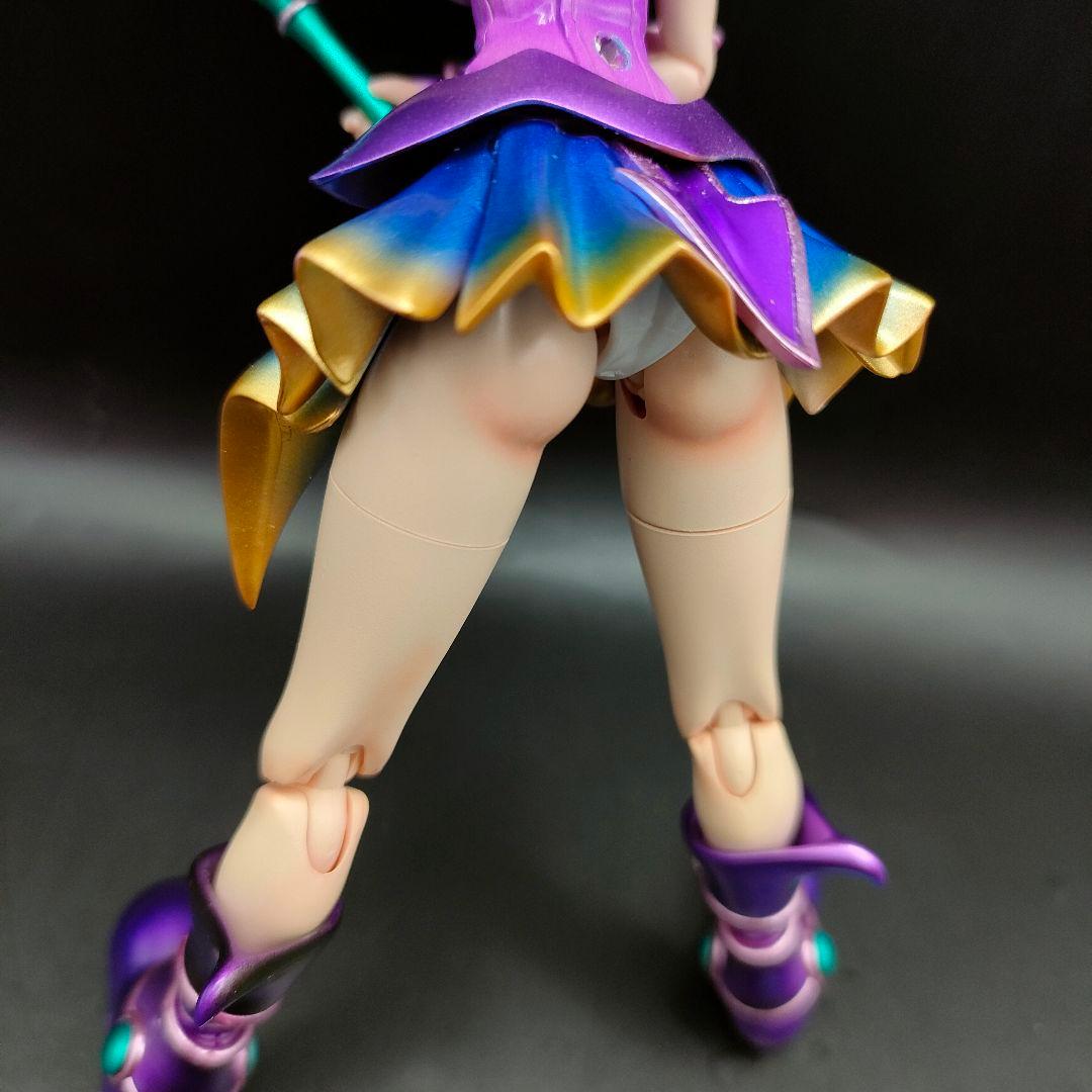 ブラック・マジシャン・ガール　クロスフレーム　遊戯王　初期師匠