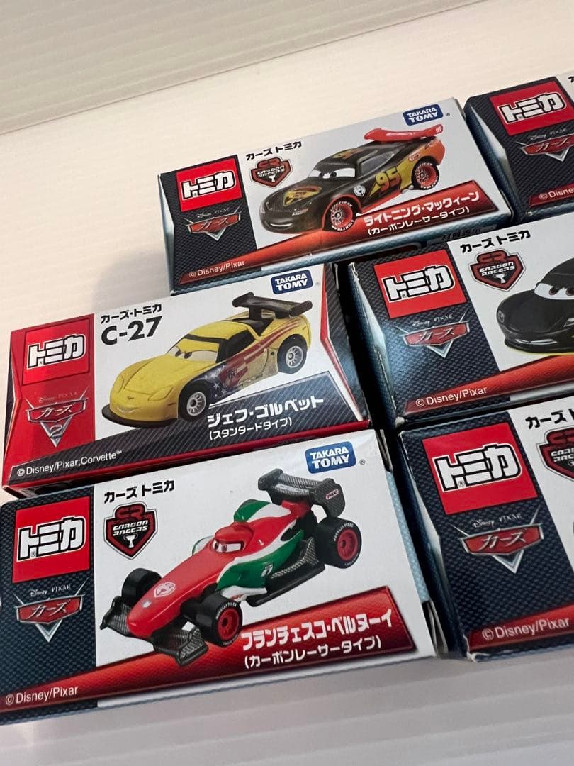 トミカ カーズ２ディズニーピクサーカーボンレザー7台　スタンダードタイプ5台希少