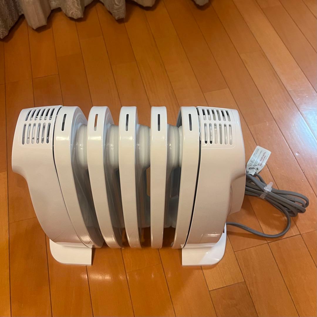 DeLonghi NJ0505E オイルヒーター