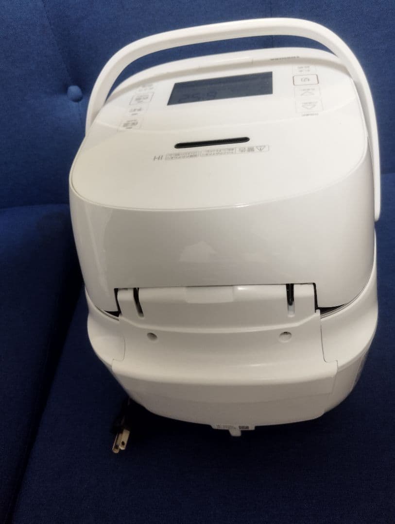 TOSHIBA RC-10V 多機能炊飯器 真空圧力IHジャー　2024年製