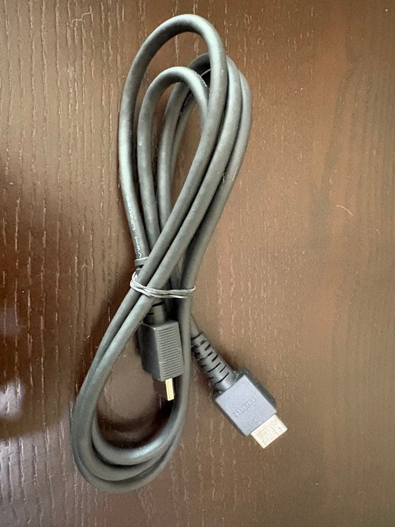 きゅーP　美品・Nintendo Switch 本体 /青 赤