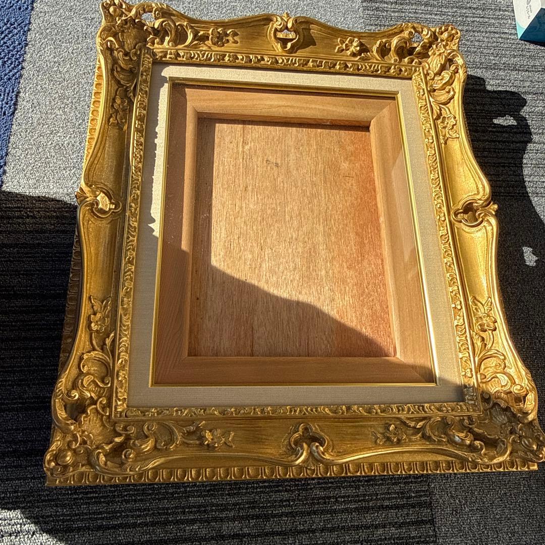 ゴールド額縁　約50cm×60cm