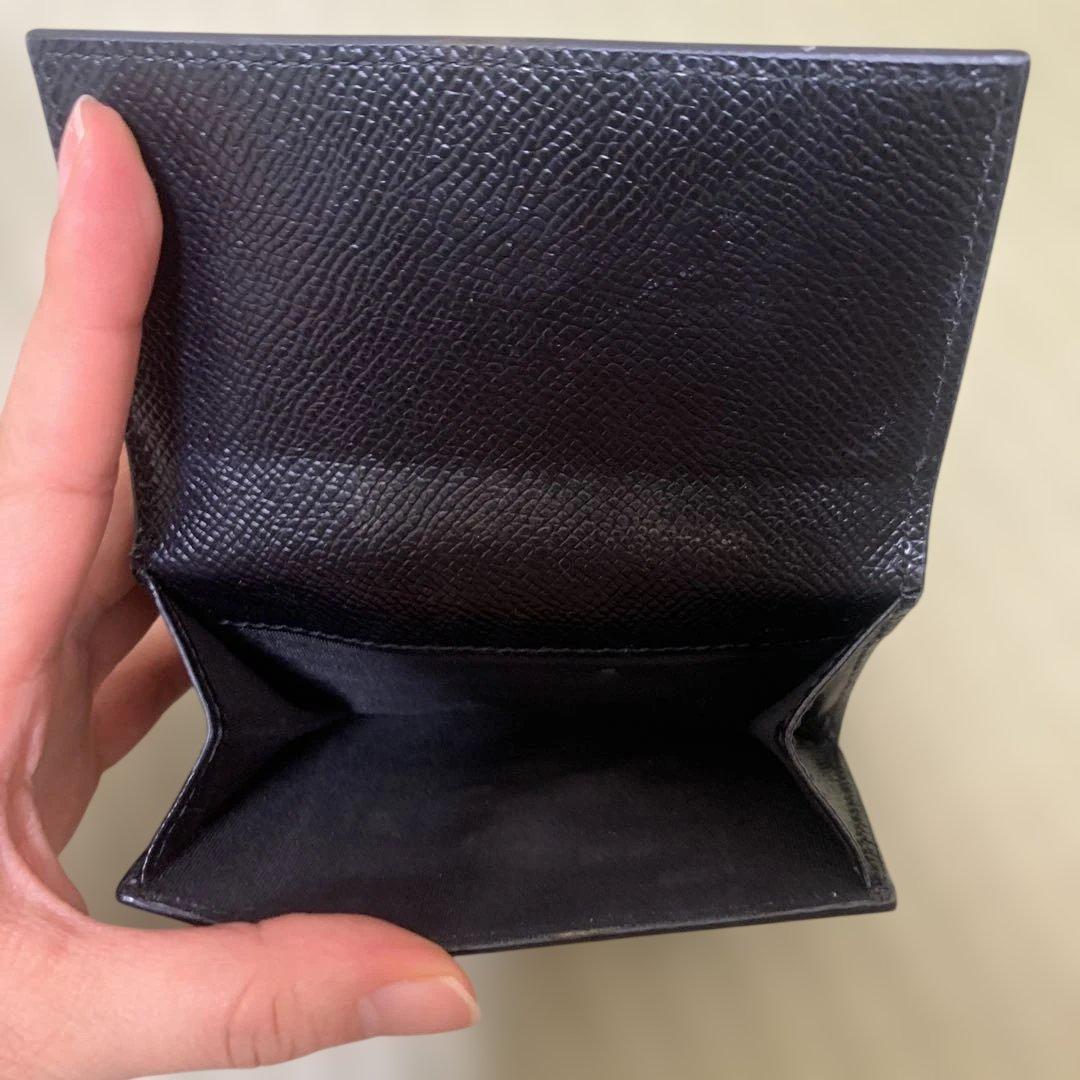 リボン付きブラック二つ折り財布　フェラガモ