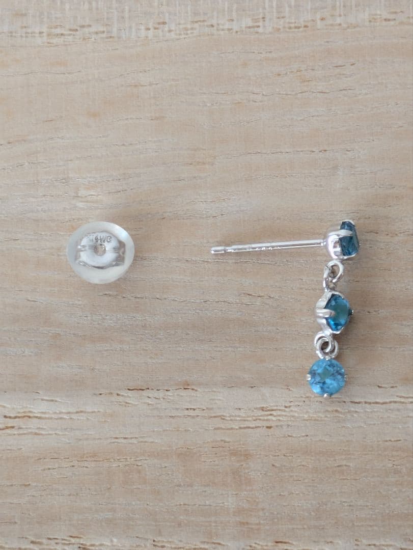 ブルートパーズ K18WGペンダント K14WGピアス セット