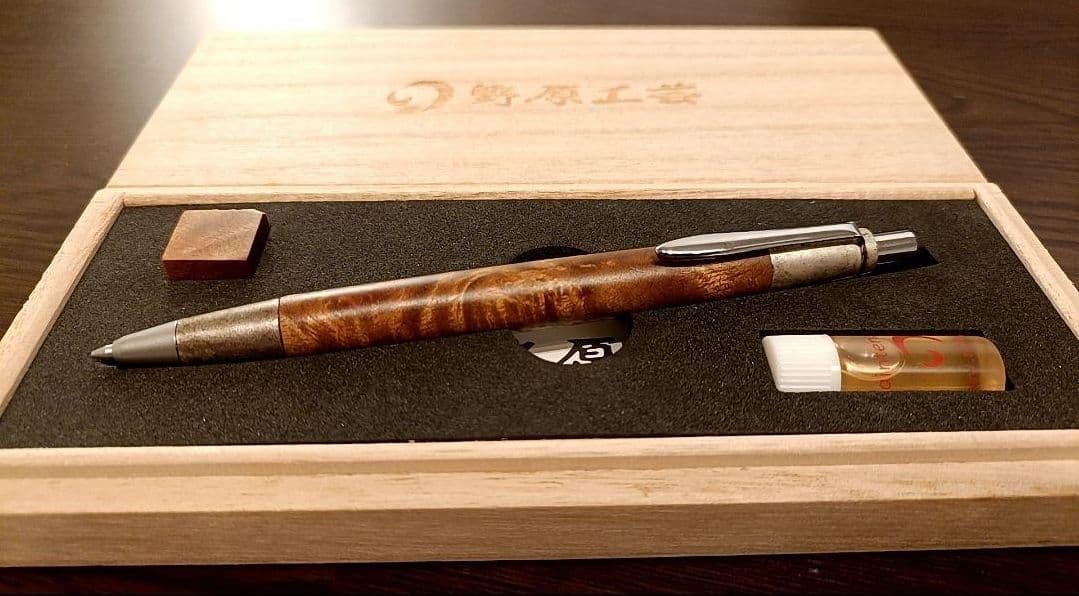 野原工芸 旧 斑紋純銀色 マーブルウッド 固定式口金付属