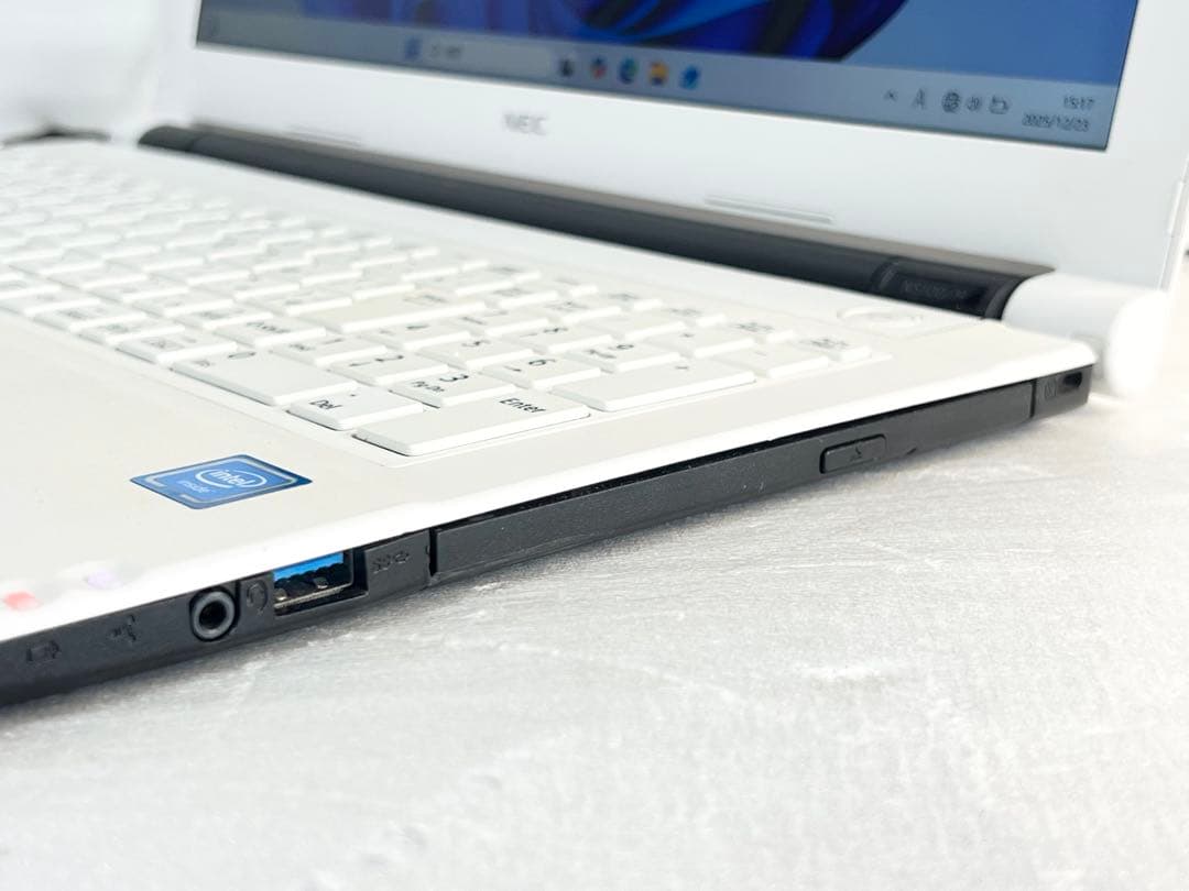 NEC ノートパソコン PC-NS100H2W SSD256GB メモリ8GB