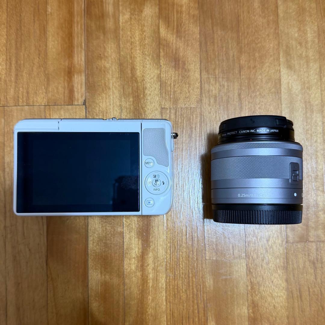 トコペデイア【極美品】Canon EOS M10 ミラーレス一眼 ホワイト