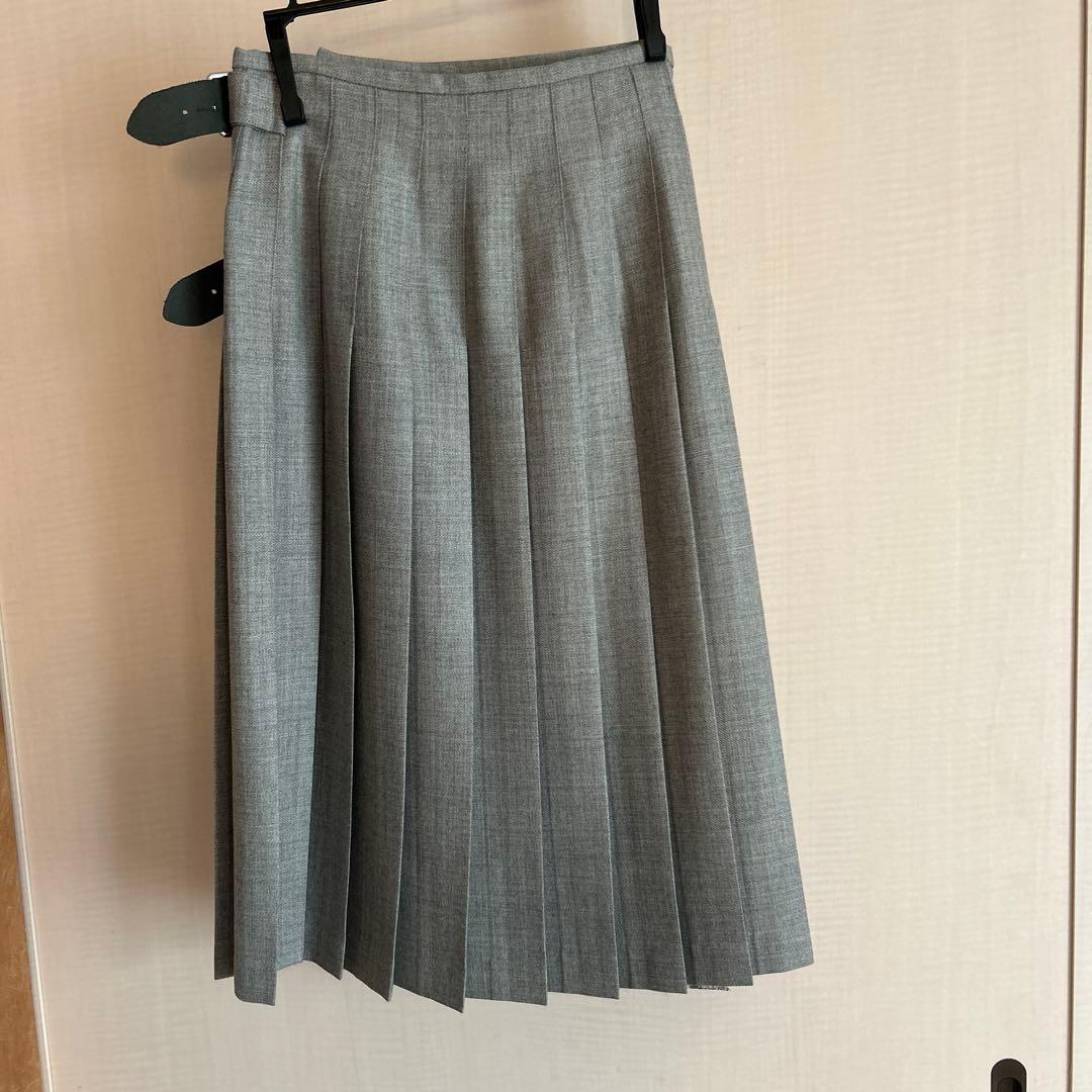 【値下げしました】オニールオブダブリン　グレー サイドスリット プリーツスカート