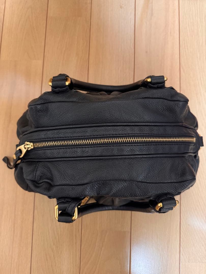 MARC JACOBS黒のレザーショルダーバッグ