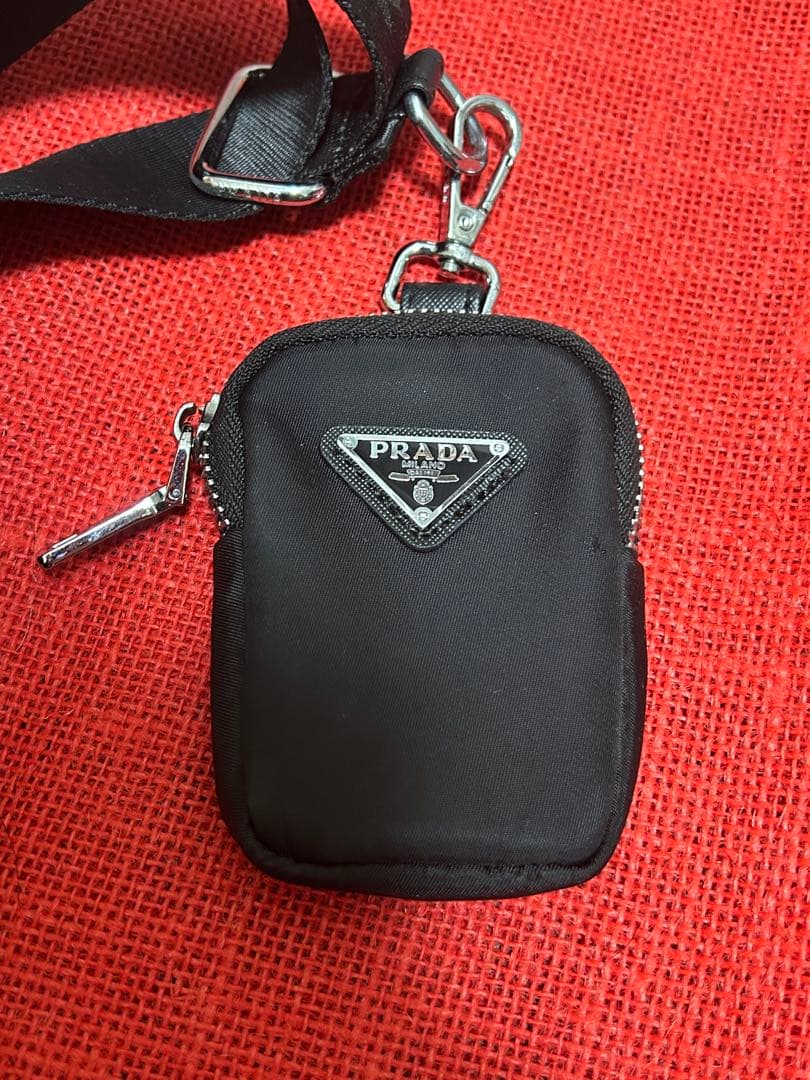 の*ぴ様 プラダ Re-Edition 2005 Re-Nylon バッグ