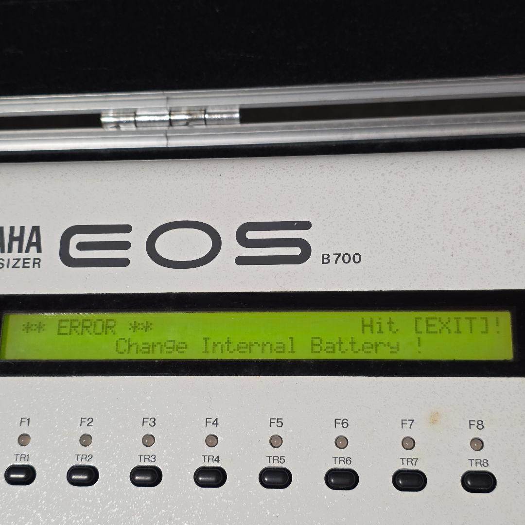 YAMAHA EOS B700 ハードケース付 ヤマハ シンセサイザー 小室哲哉