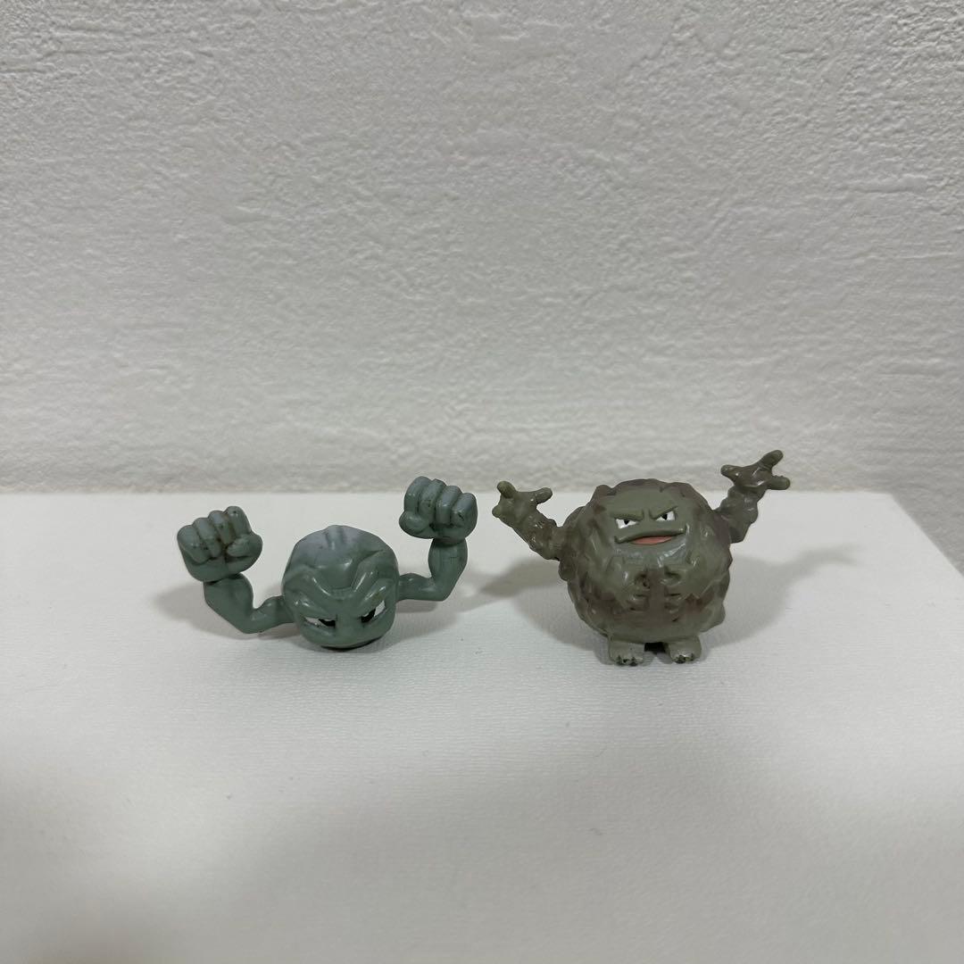 ポケモン　モンコレ　初期　イシツブテ　ゴローン　2体セット