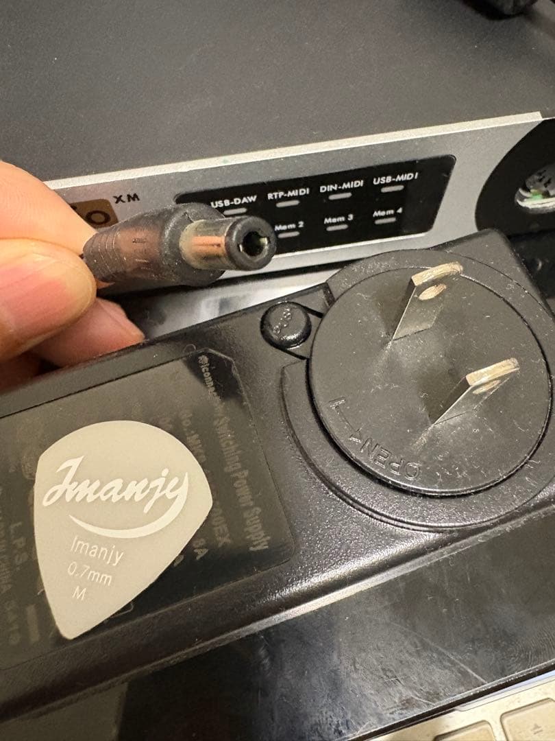 mioXM™ MIDI インターフェイス / iConnectivity