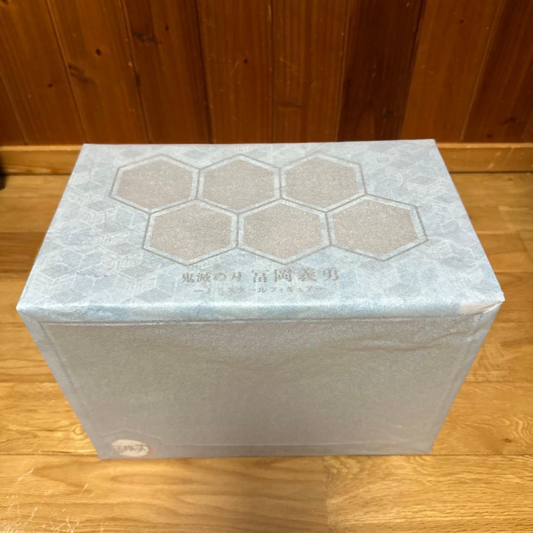 鬼滅の刃　冨岡義勇　1/8スケールフィギュア