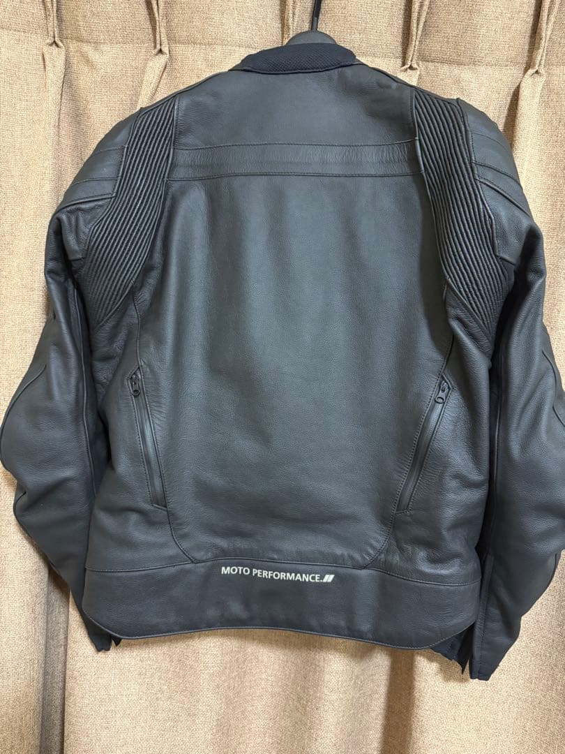 クシタニ　レザージャケット・ライダース