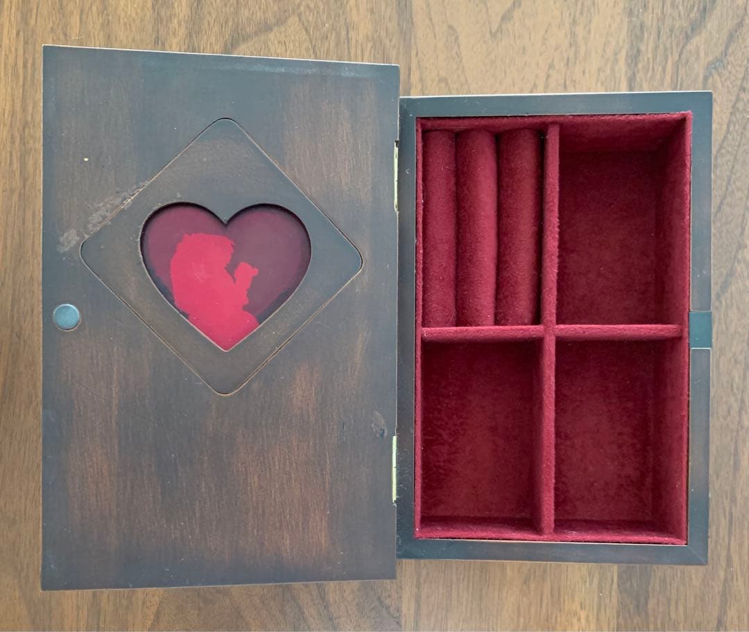 ディズニー 美女と野獣 ブック型 ジュエリーボックス