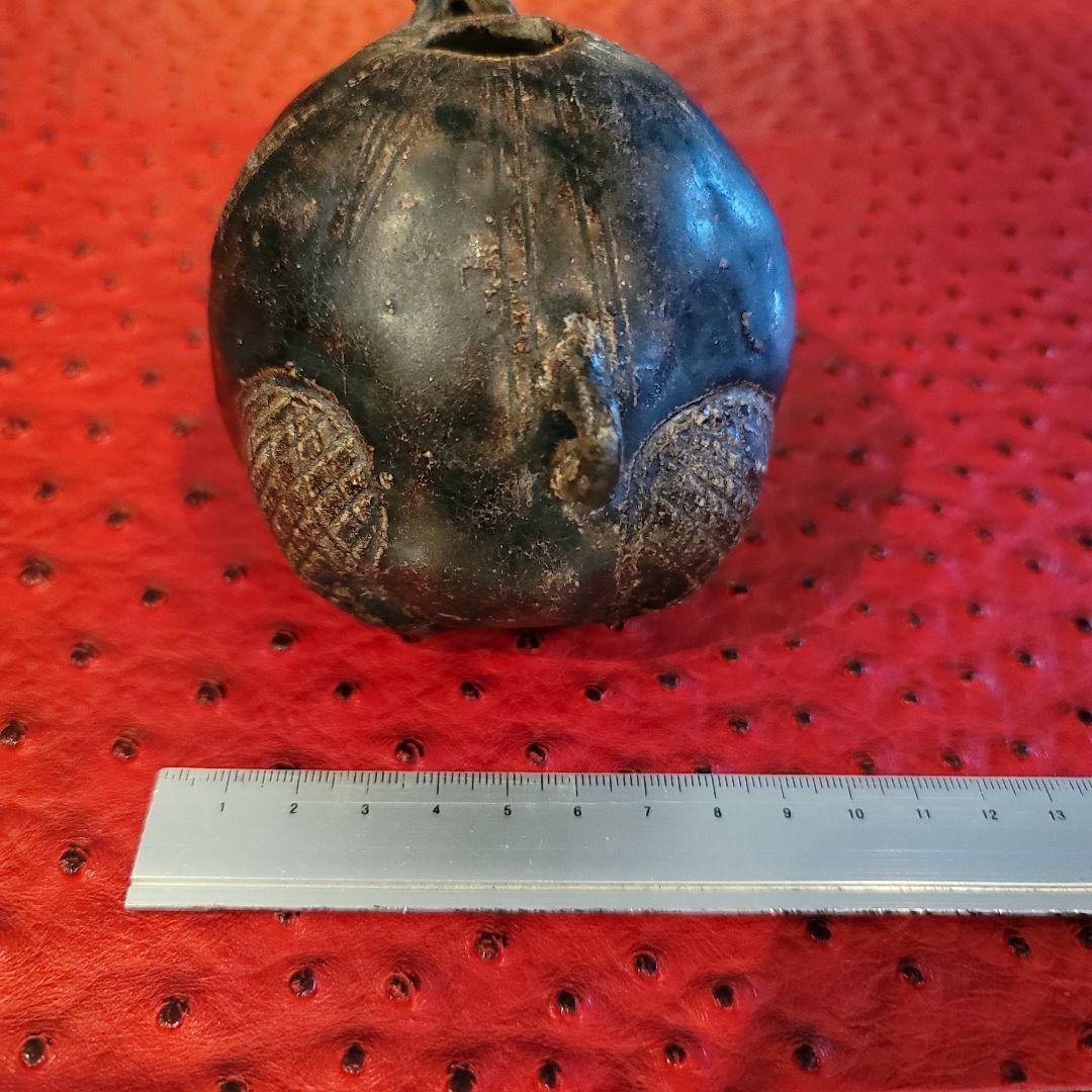 クメール王朝時代の褐釉兎型壺