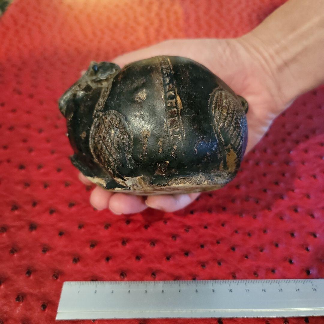 クメール王朝時代の褐釉兎型壺