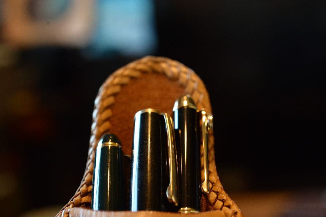 ぽ*ん様 レザーペンケース