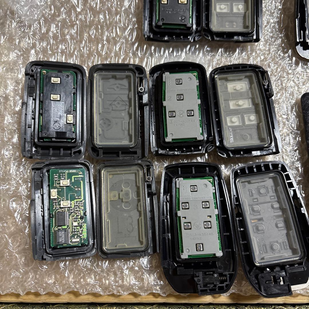 トヨタ　スマートキー　ジャンクセット　A