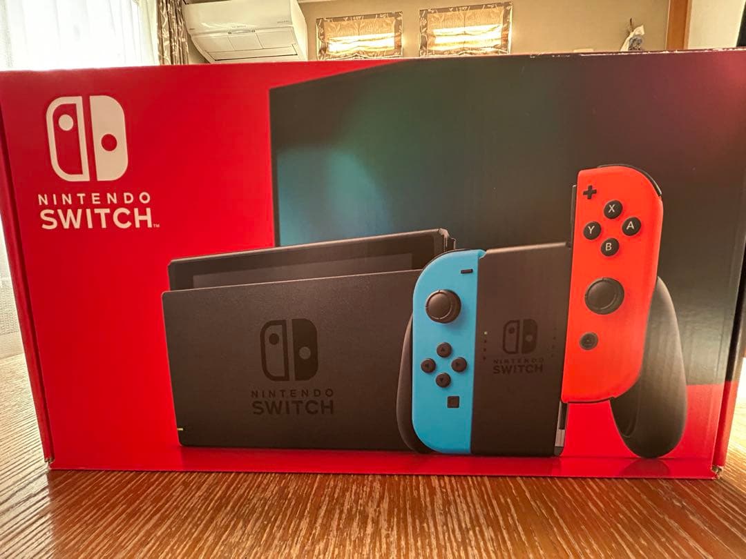 Nintendo Switch 本体　ネオンブルー・ネオンレッド