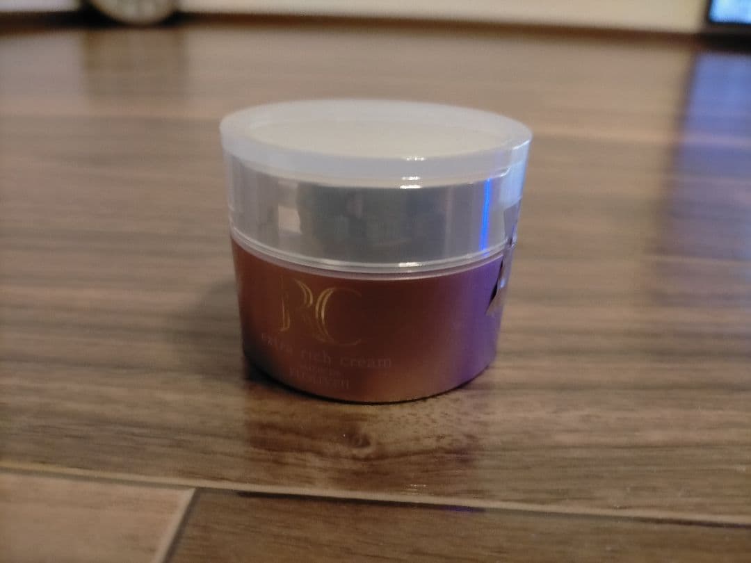 【未使用】ロワイユクラブ/エクストラリッチエマルジョン（乳液）・クリーム（保湿）