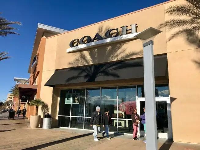 初売り　コーチ新作 二つ折財布 ★COACH★ スモール ジップ アラウンド