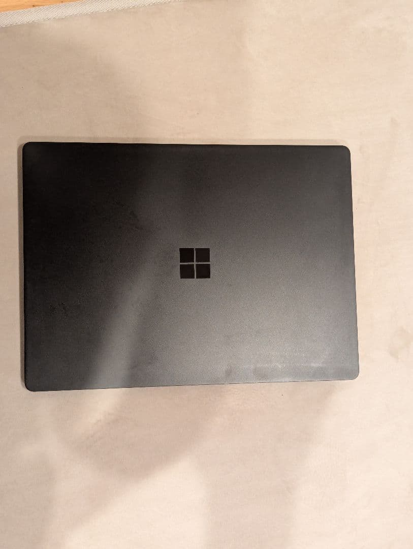 Microsoft Surface Laptop2 i5/8gb/256GB 黒