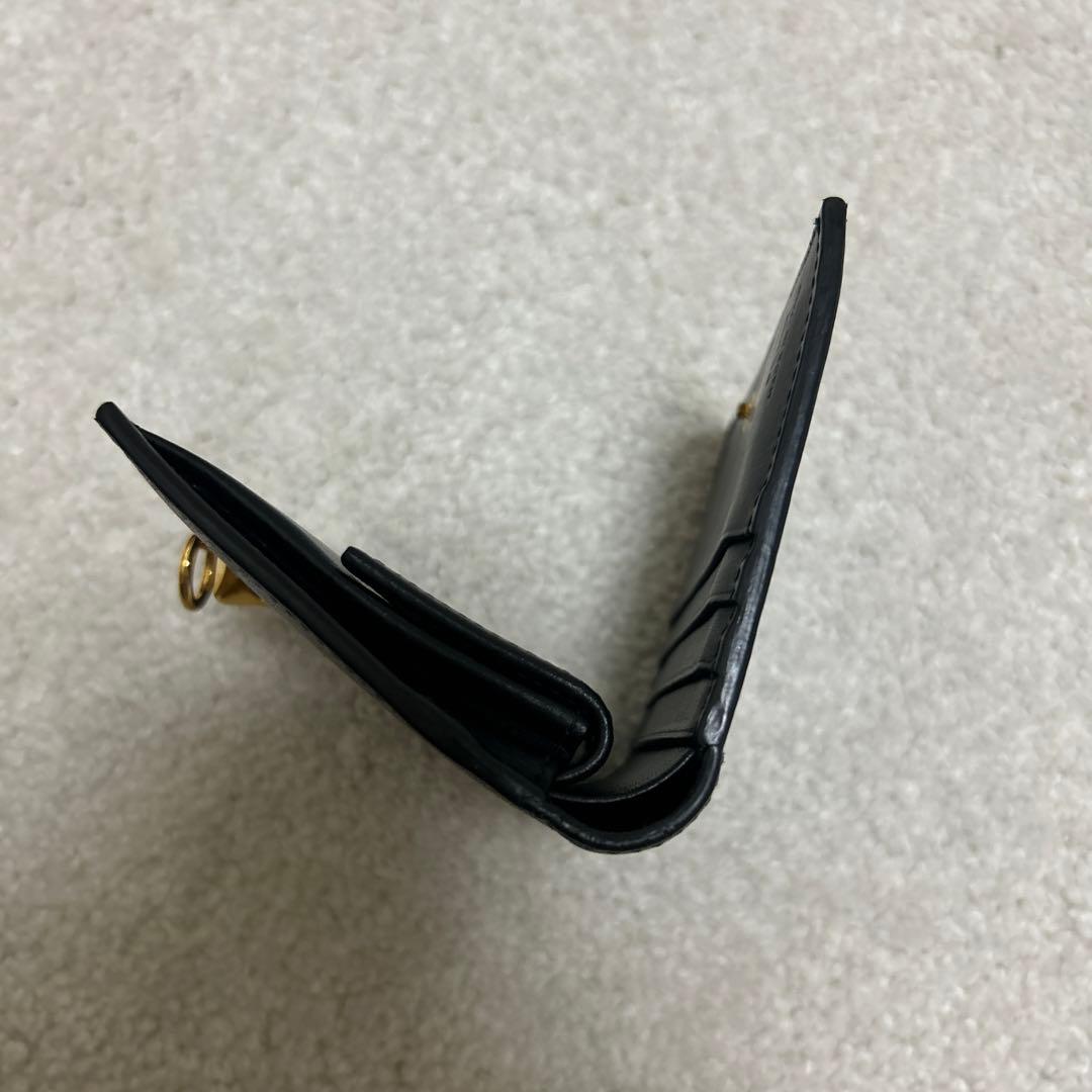 FENDI 二つ折りミニ財布　黒✖️ゴールド　美品