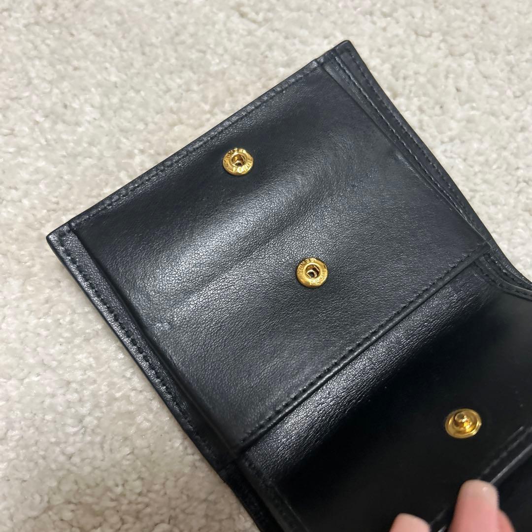 FENDI 二つ折りミニ財布　黒✖️ゴールド　美品