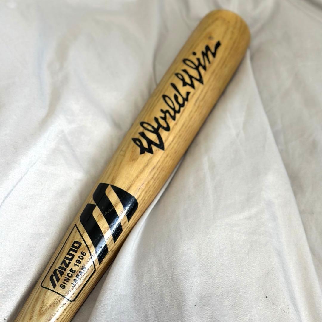 ★クリスマスセール★阪神タイガース　岡田彰布さん　サイン入り　木製バット