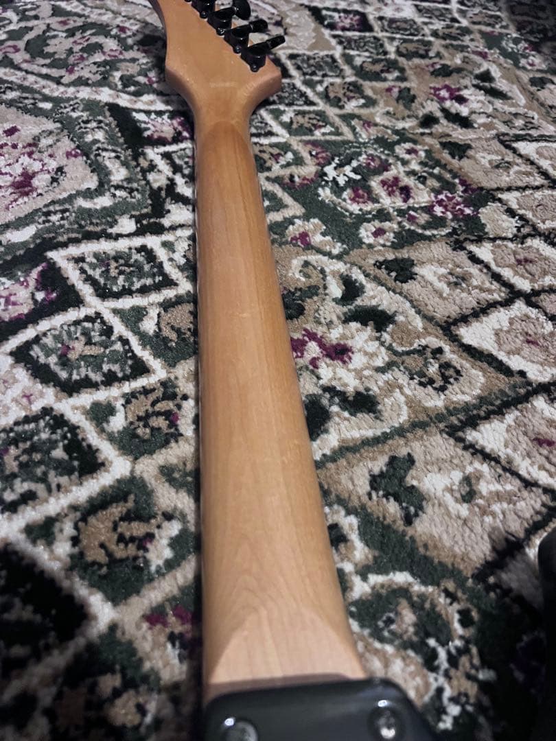 MONSTY モンスティー　ワーロック　エレキギター