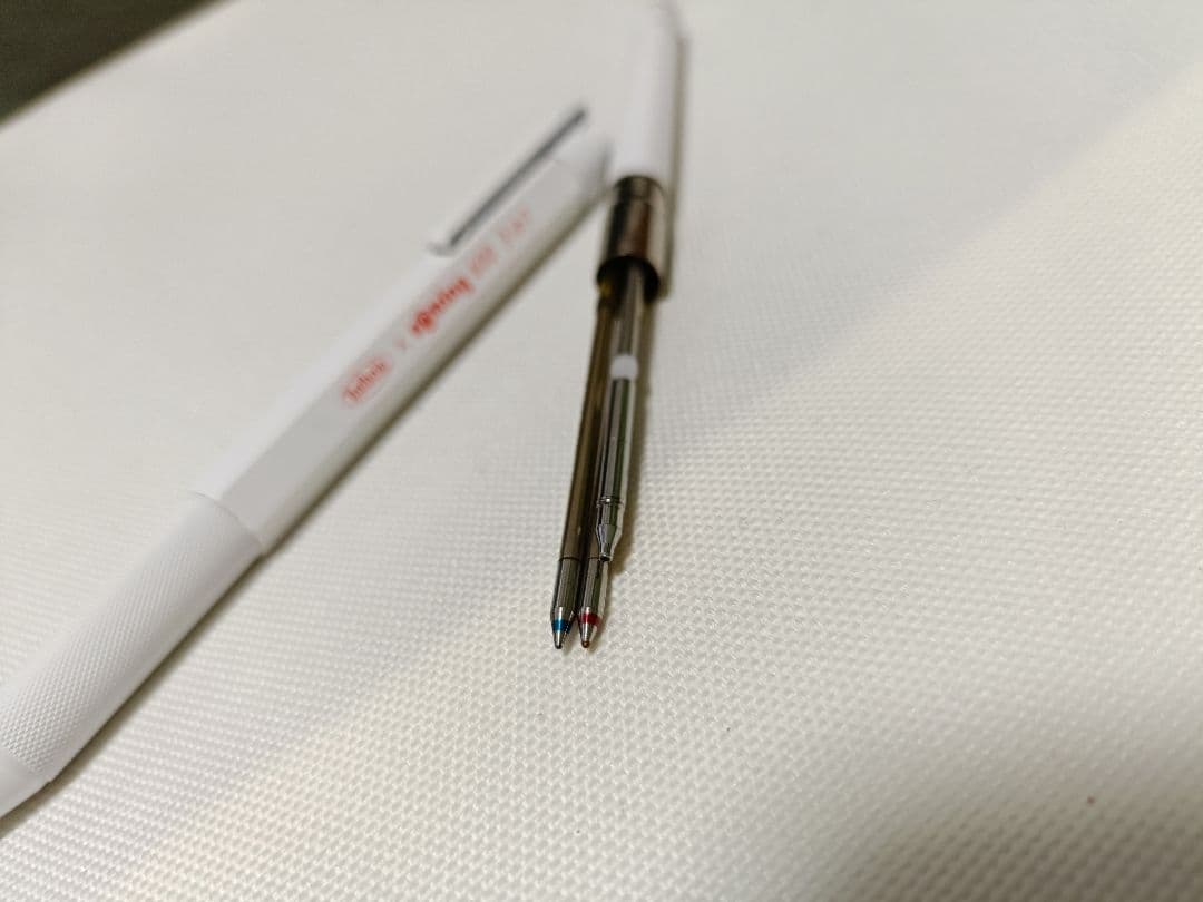 holbein x rotring 600 3 in 1 ホワイト
