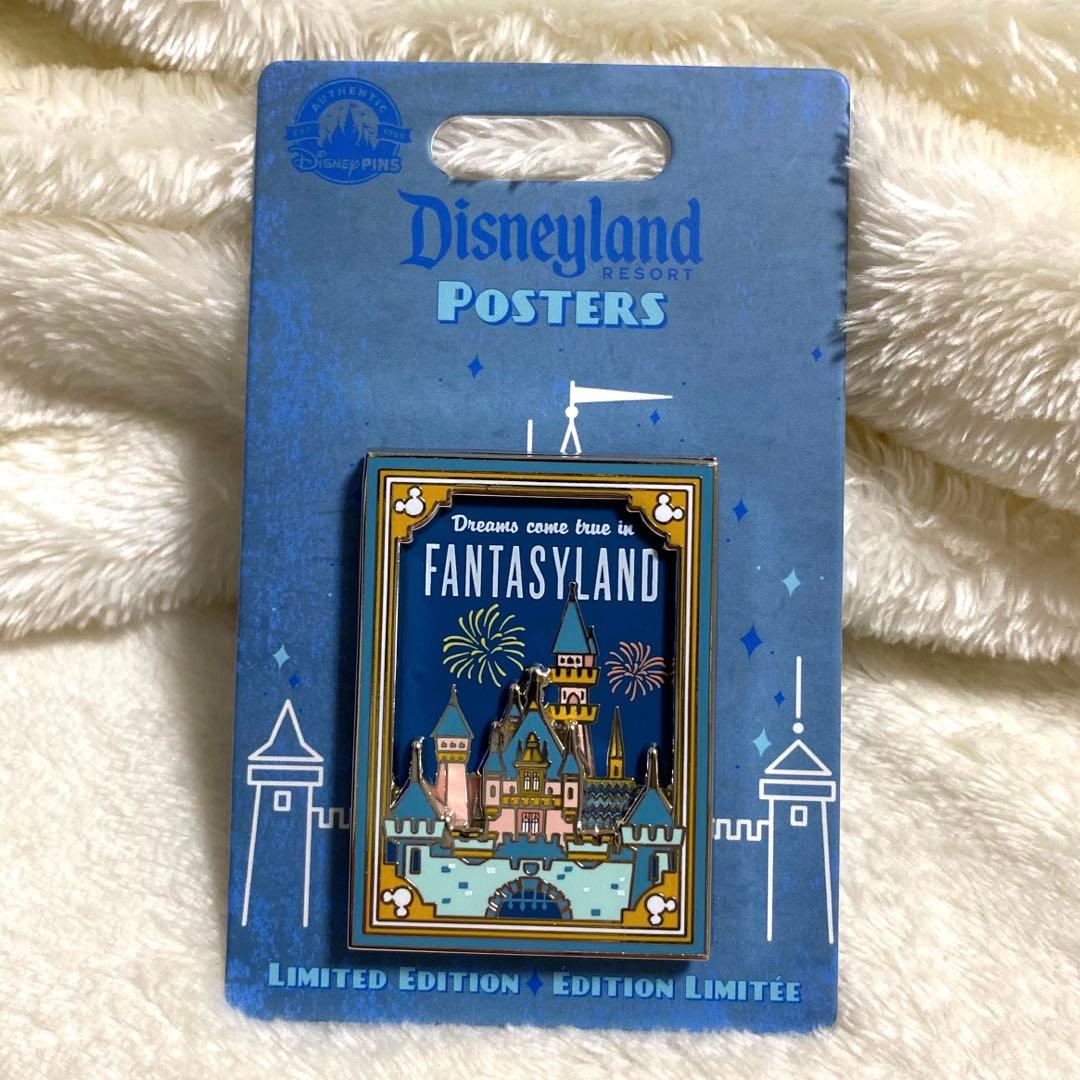 ディズニーランド アトラクション ポスターピン 眠れる森の美女 城 DLR LE