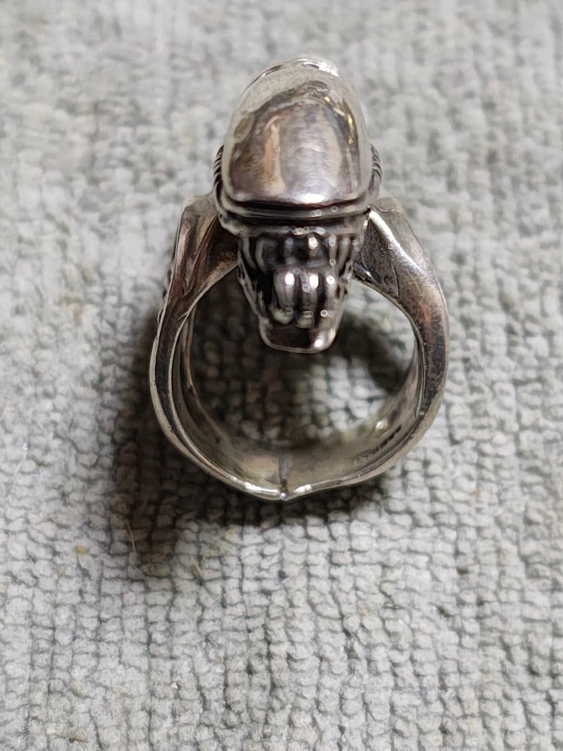 エイリアンデザイン 　シルバーリング　スターリング刻印アリ