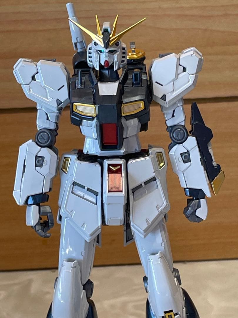rg νガンダム　チタニウムフィニッシュ　完成品
